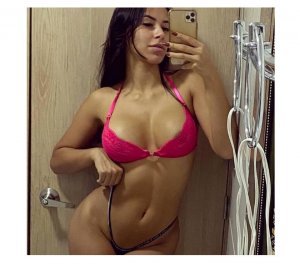 Nabou escort Grand-Fort-Philippe, 59
