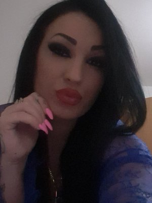 Emerance independent escort in Barton-upon-Humber